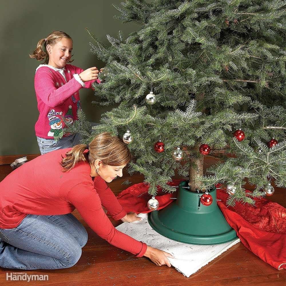 The Ultimate Guide for Holiday Lighting — The Family Handyman