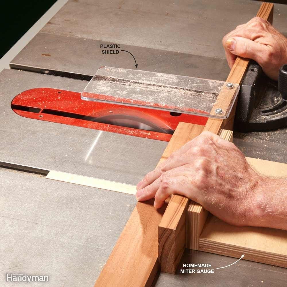 No-Wiggle Table Saw Crosscuts