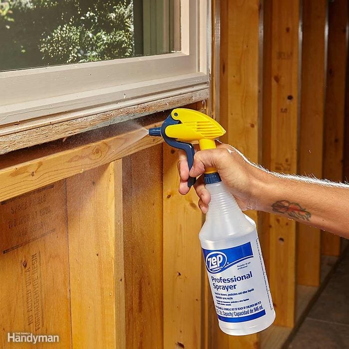 Master Expanding Foam Insulation, How To Spray Foam Around Windows
