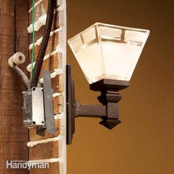 Old Wiring To A New Light Fixture, How To Install A Wall Light Fixture Box