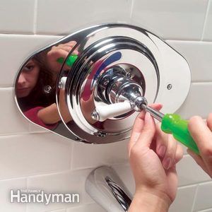 How to Replace a Two-Handle Shower Valve With a Single-Handle Unit