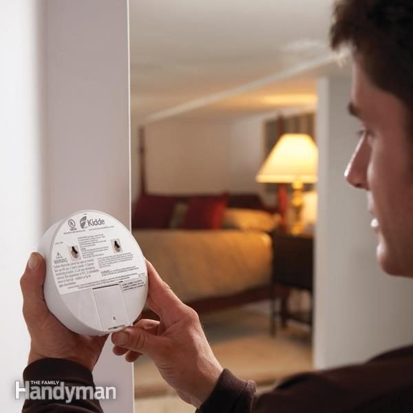 When to Replace a Carbon Monoxide Detector (DIY)