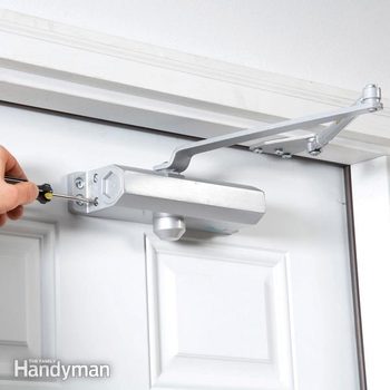 hydraulic door closer