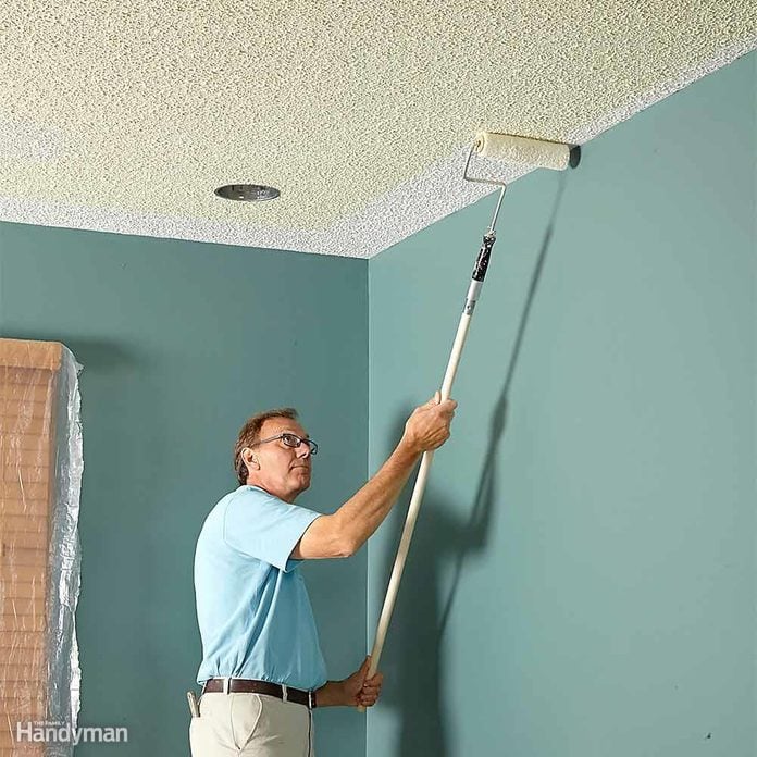 How To Paint A Room In 9 Steps Family Handyman - How Much Paint Do I Need To One Wall