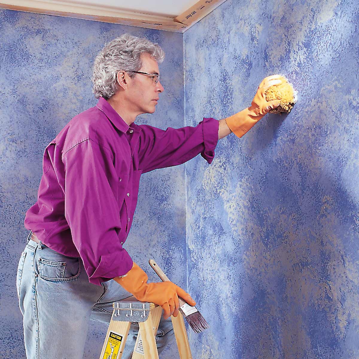 How to Sponge Paint Your Walls Like a Pro - HearthandPetals
