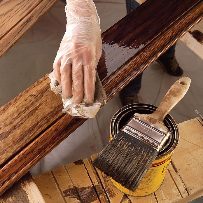 Staining a dark stain onto a piece of trim | Construction Pro Tips