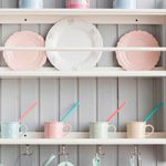 Tips for Organizing Open Kitchen Shelves