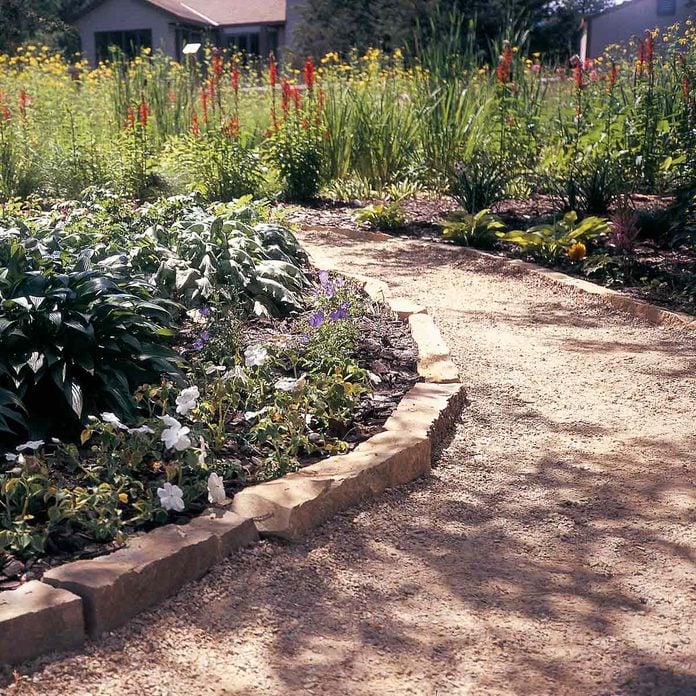 Affordable Garden Path Walkway Ideas