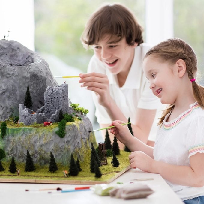 dfh17sep016_626606723 spray foam craft art project children miniature medieval mountain