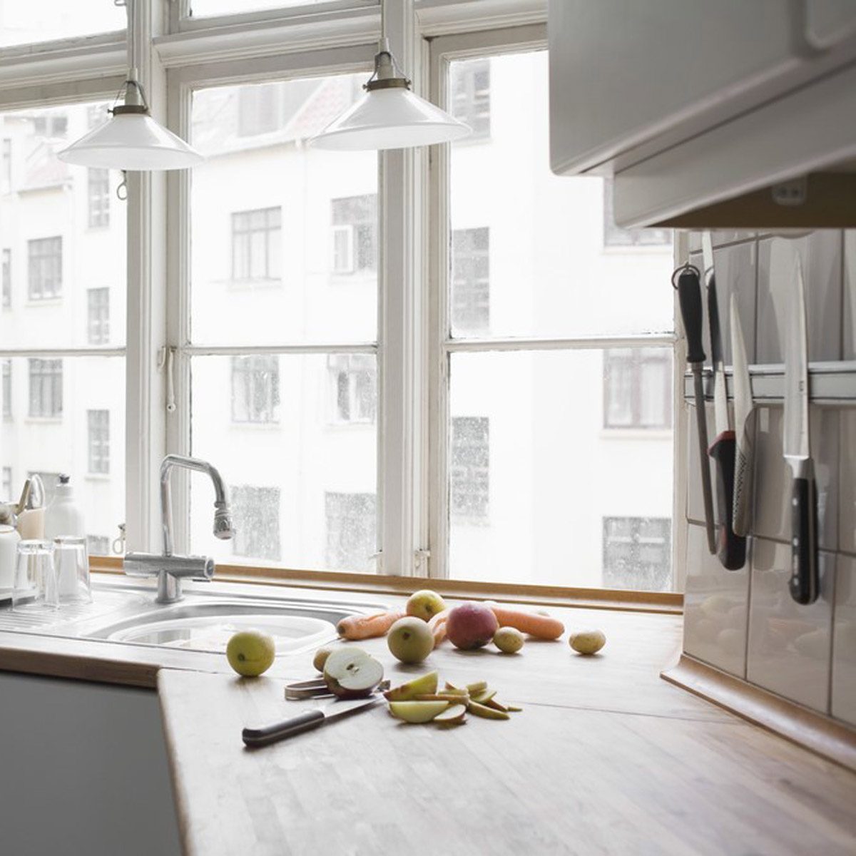 12 Creative Solutions For Storing Pots and Pans