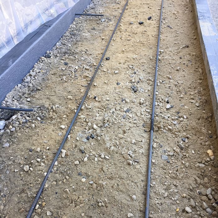 concrete apron rebar orientation