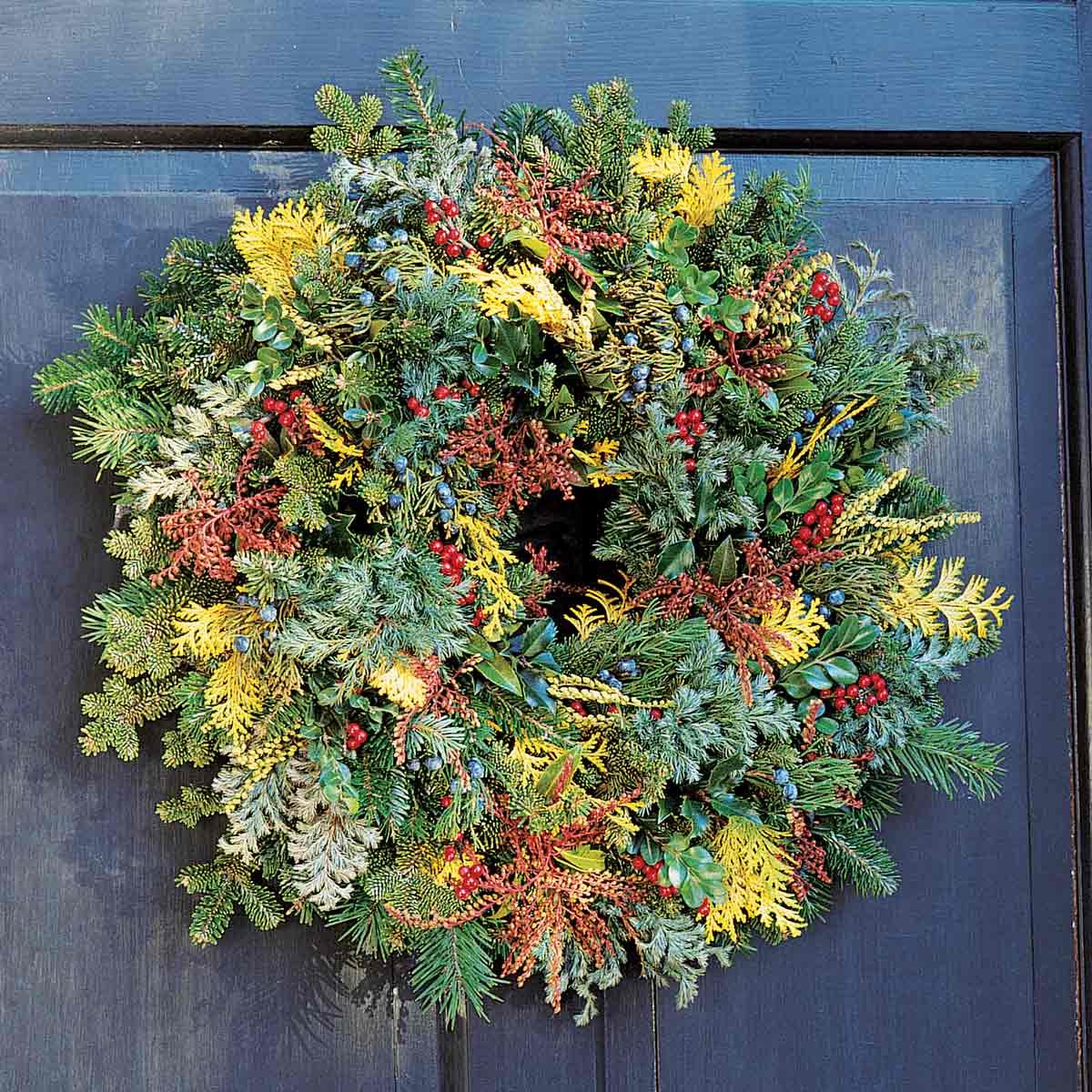 Clip-and-Snip Holiday Wreaths