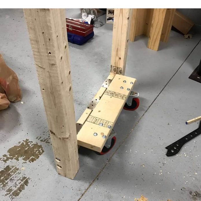 workbench support with casters