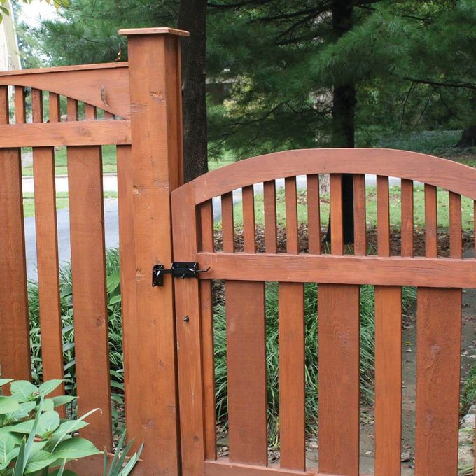 Arched top fence