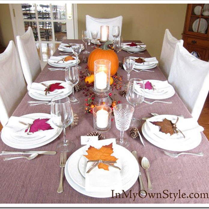 Table-at-Thanksgiving_thumb