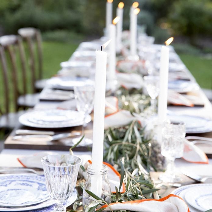 shutterstock_419547097 outdoor party table set up