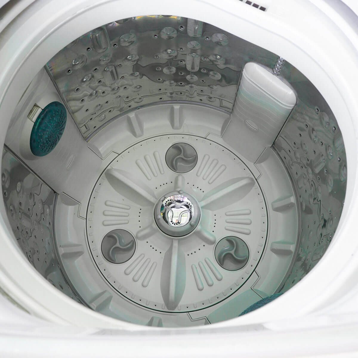 Cleaning Your Washing Machine's Lint Trap