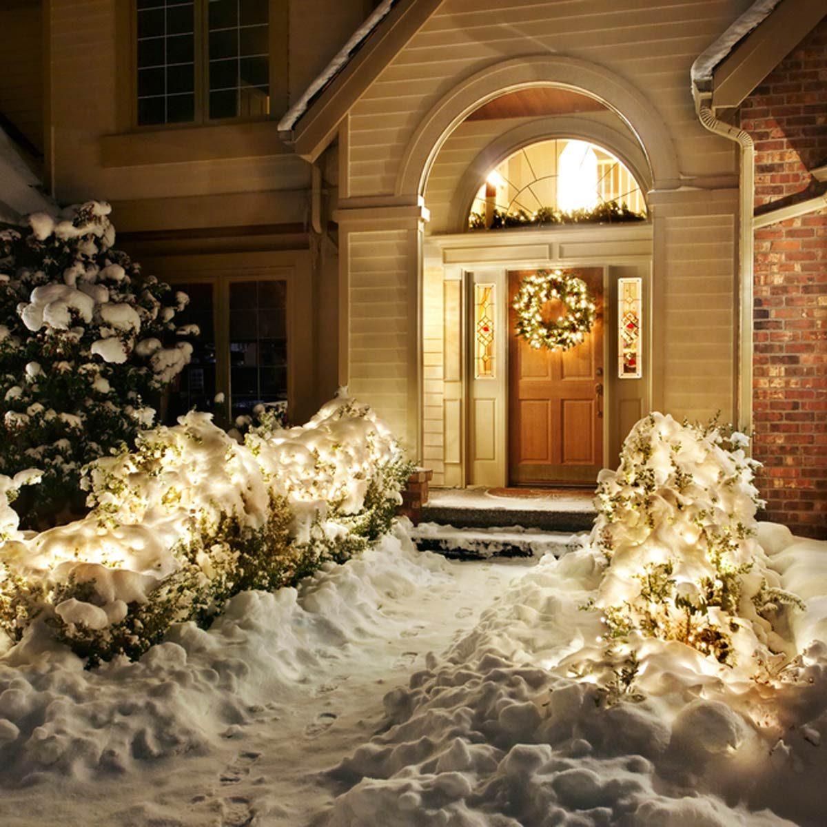 Christmas Light Hanging Services in Shorewood MN<br><br>