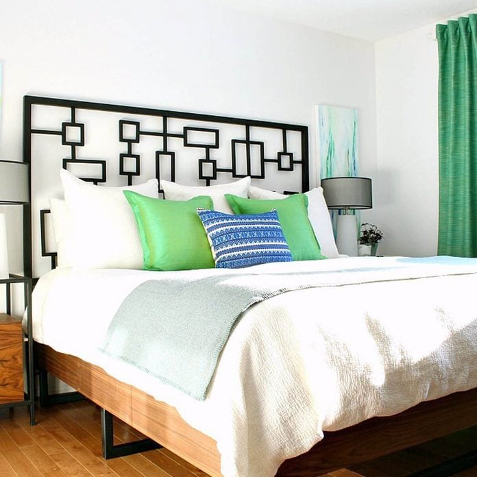 green-bedroom-decor diy bed frame