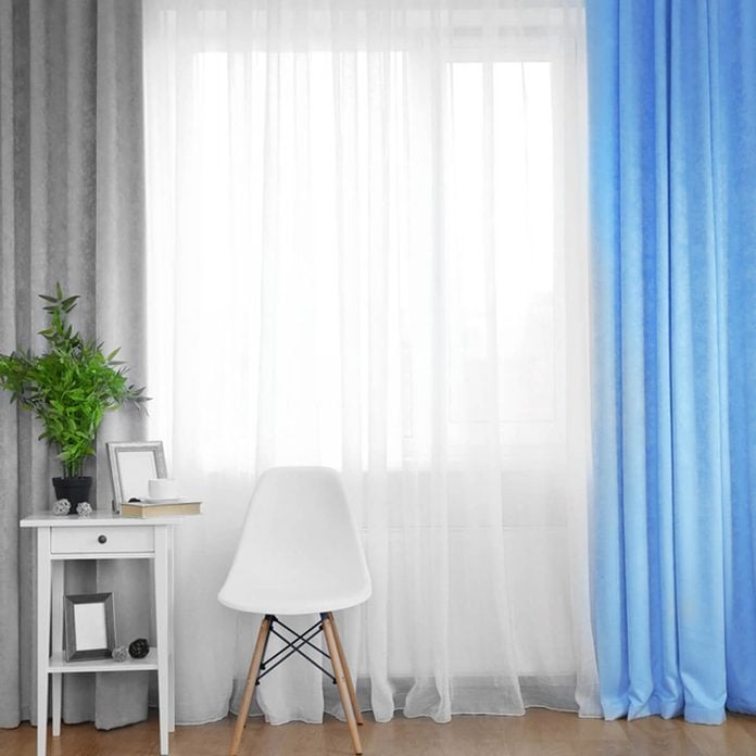 shutterstock_376836547 tips for cleaning curtains