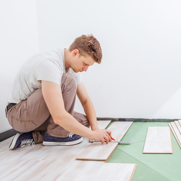 install laminate hardwood floors