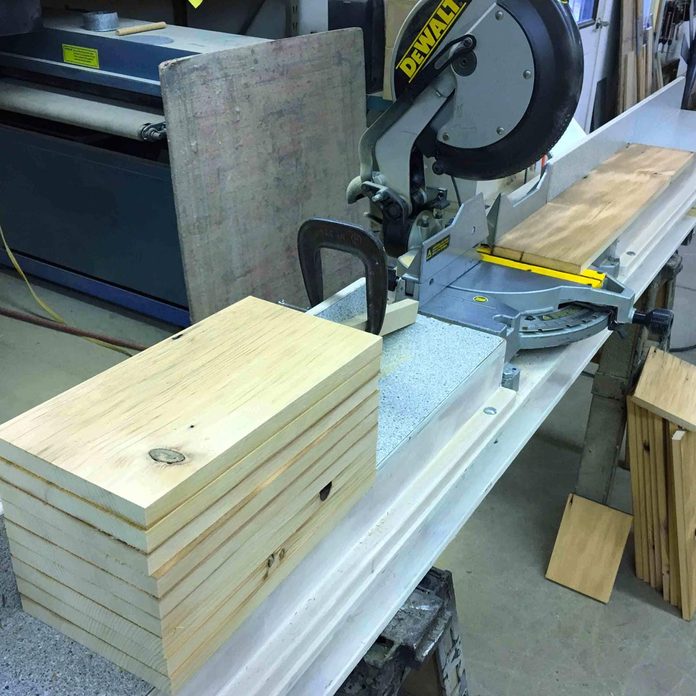 10Cut the end and bottom boards 