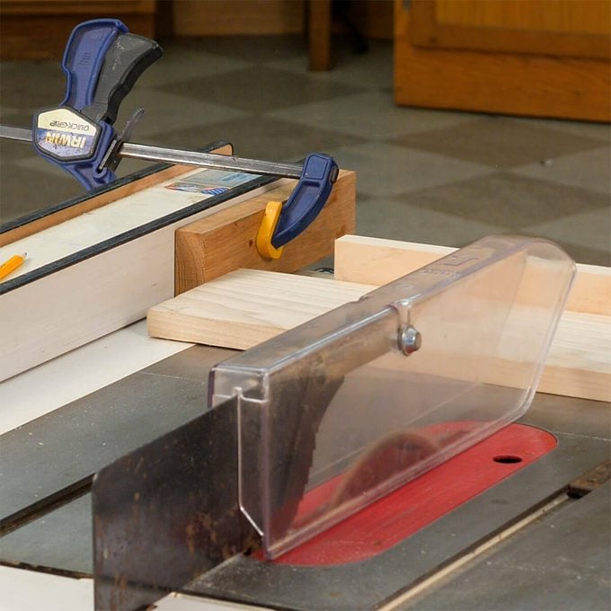 crosscut on table saw safely