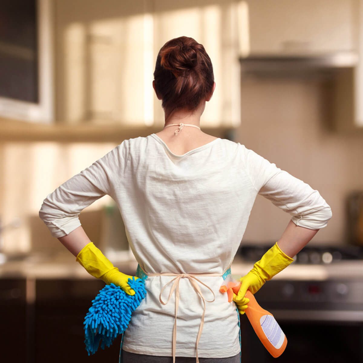 shutterstock_410558650 cleaning woman kitchen