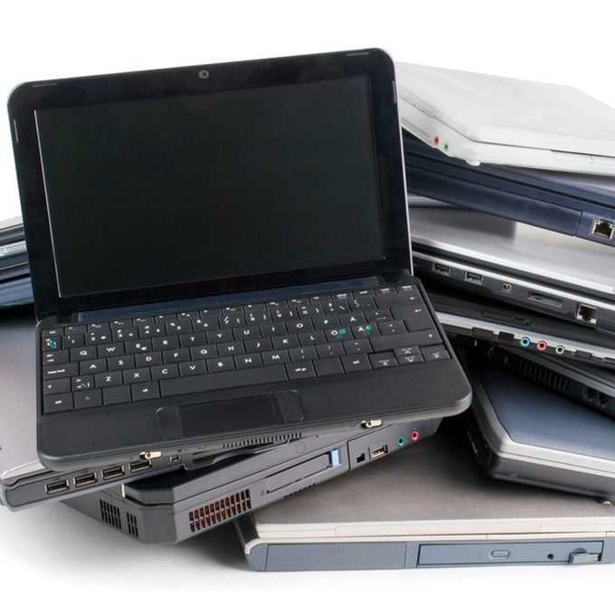 shutterstock_605370098 old laptop computers