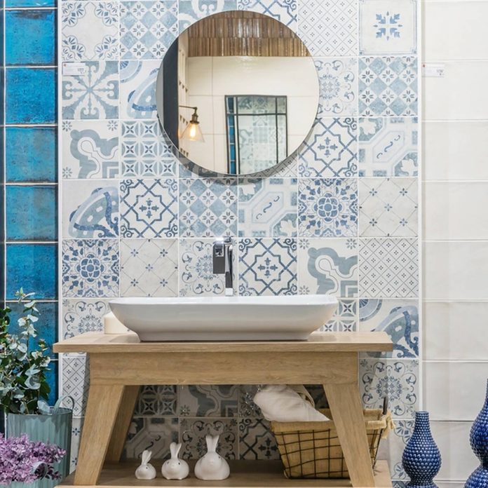 shutterstock_723213394 bathroom trends in tile