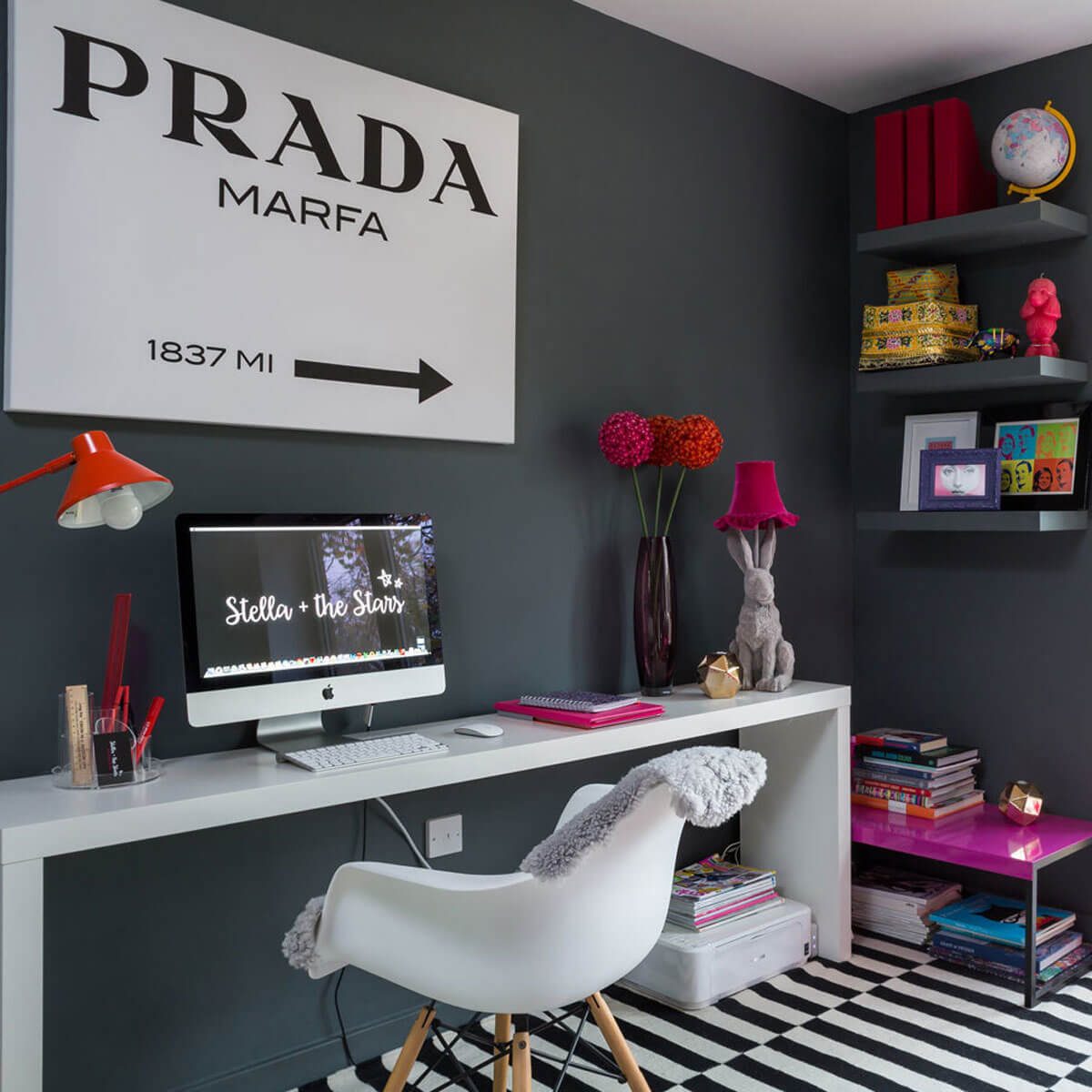 teen-bedroom-work-area-prada-fashion
