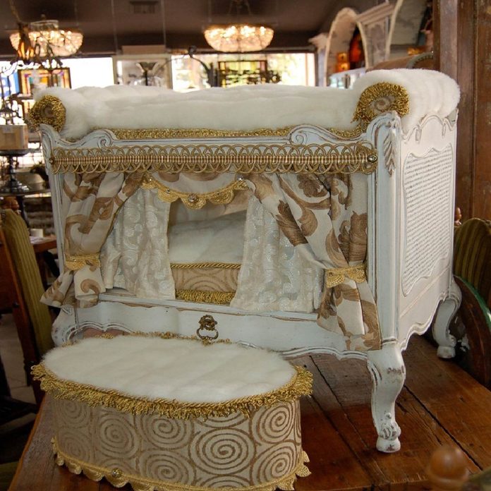 ornate dog bed king