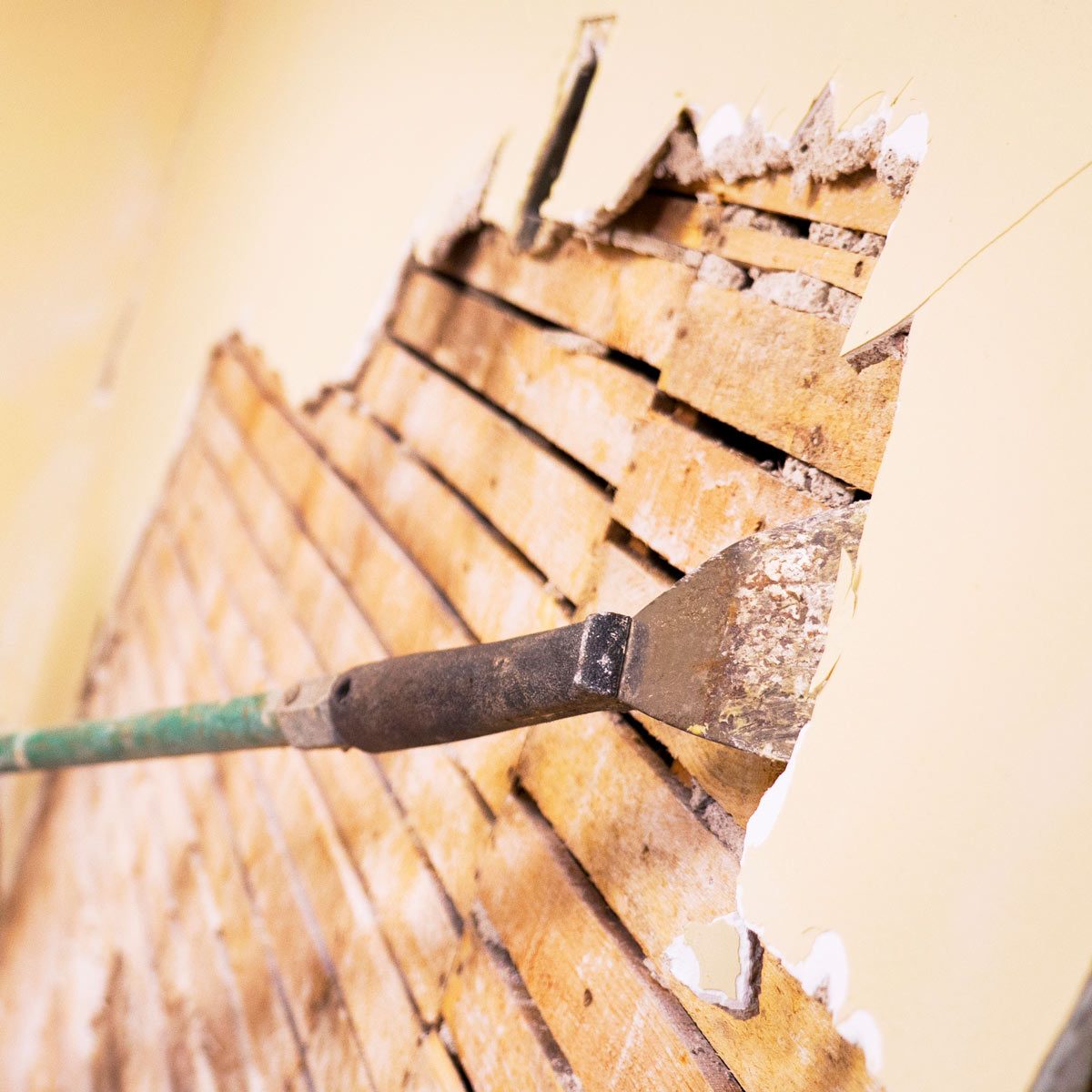 Plaster And Lath Tear Off Tips The Family Handyman