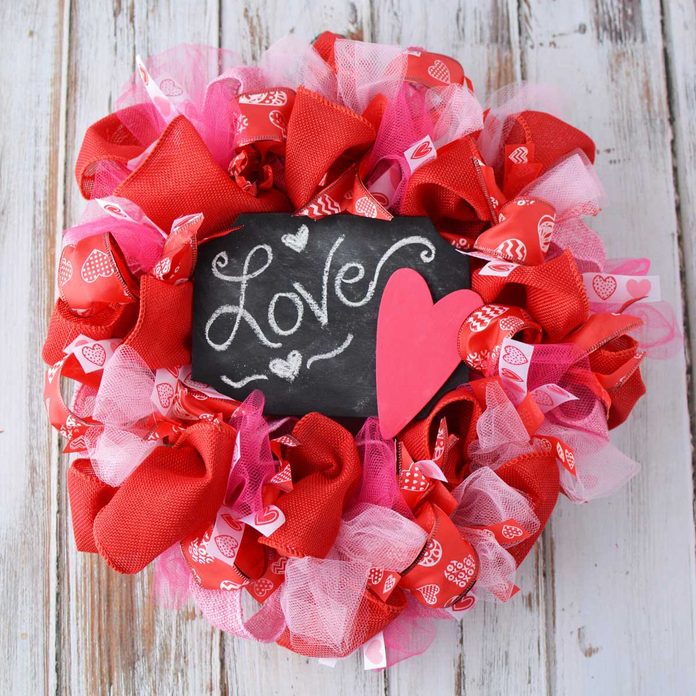 chalkboard valentine wreath