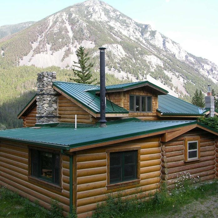 mountainside-cabin