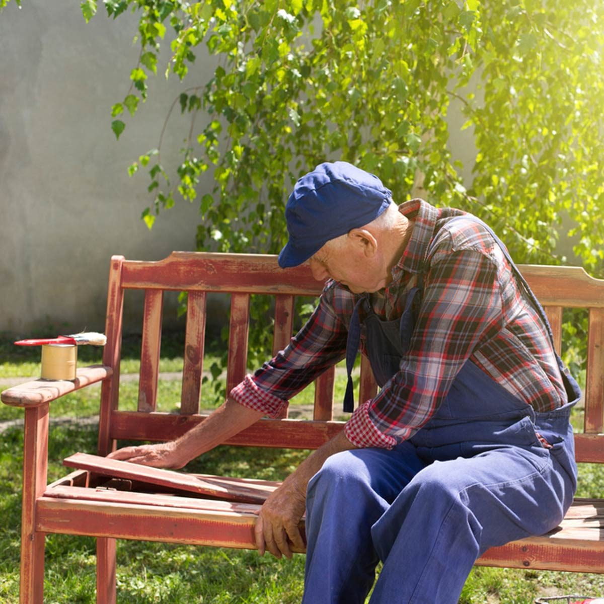 15 Tips For Painting Outdoor Furniture The Family Handyman