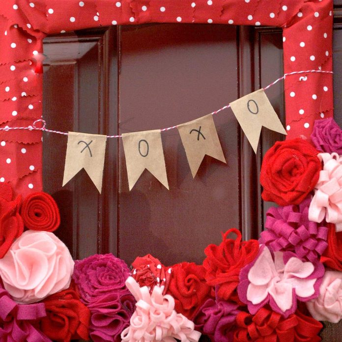 square valentines wreath