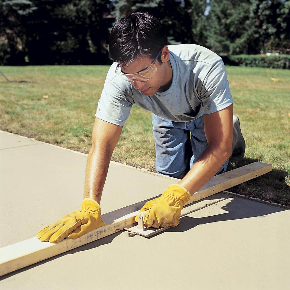 How To Pour A Concrete Slab Successfully The Family Handyman