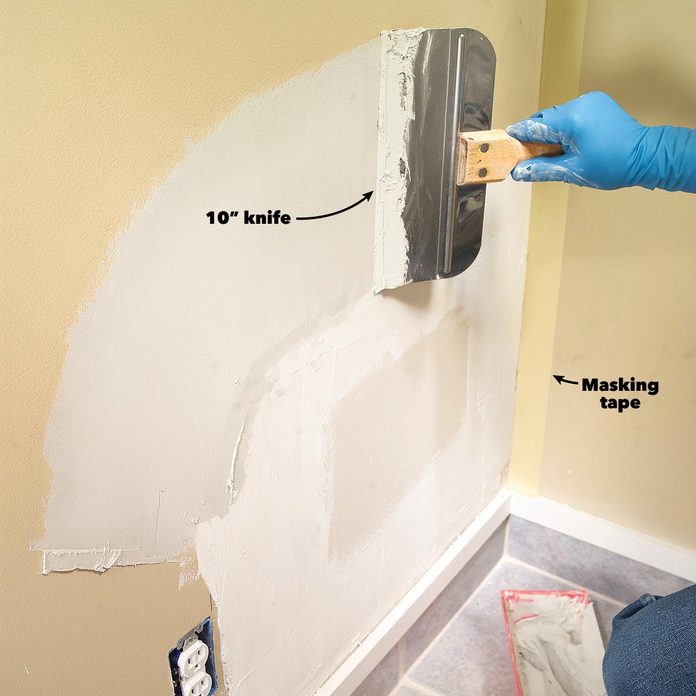 Drywall Repair How To Patch A Hole In The Wall Diy - How To Fill Big Holes In Plaster Walls