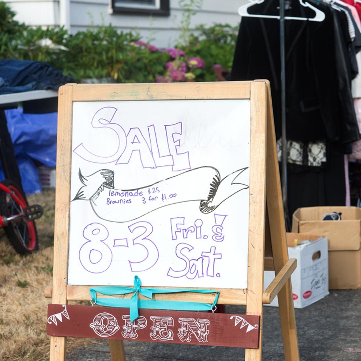 yard sale tips signage