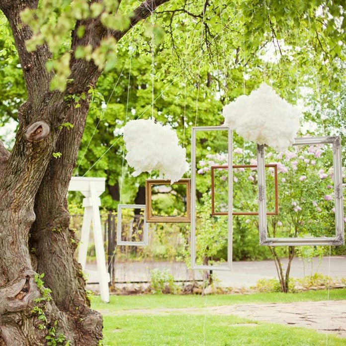 DIY wedding photo booth picture frames from trees