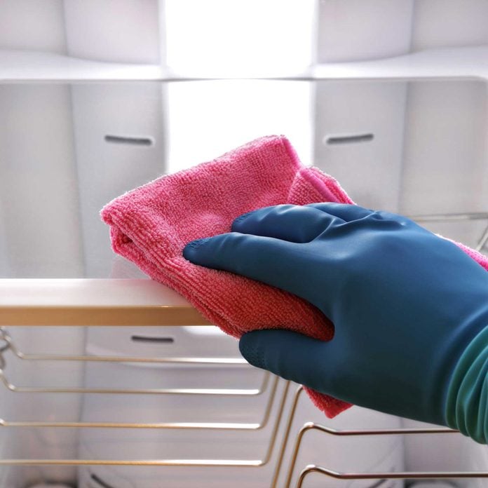 clean refrigerator