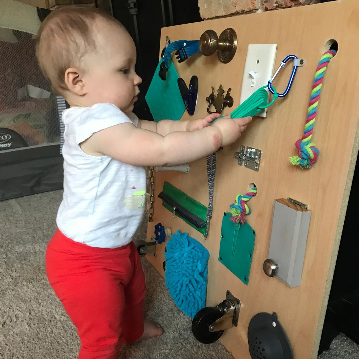 Busy Board 1 Year Old, Personalized Busy Board, Sensory Board, Toddler  Activiity Board, Montessori Busy Board, Sensory Wall, Baby Busy Board 