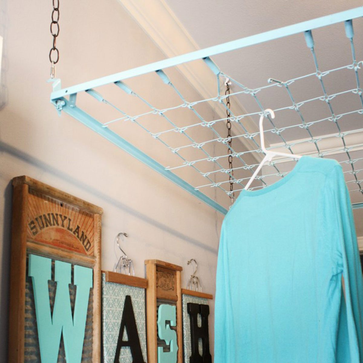DIY Star Shaped Clothes Drying Rack - A Piece Of Rainbow