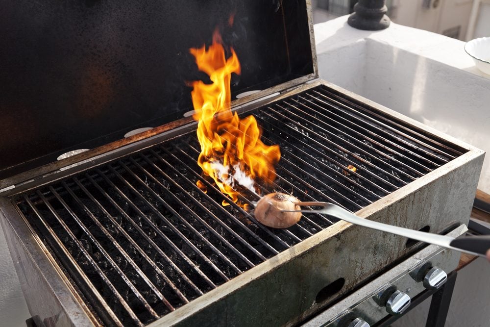 https://www.familyhandyman.com/wp-content/uploads/2018/07/Clean-Your-Grill-ASAP-With-This-Vegetable-shutterstock_135656321.jpg?fit=680%2C454