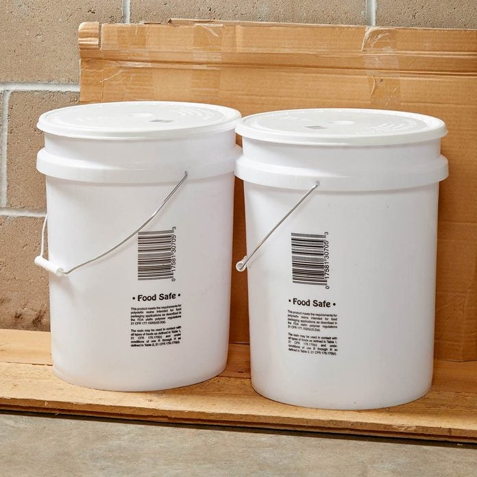 plastic water pails 5 gallon bucket