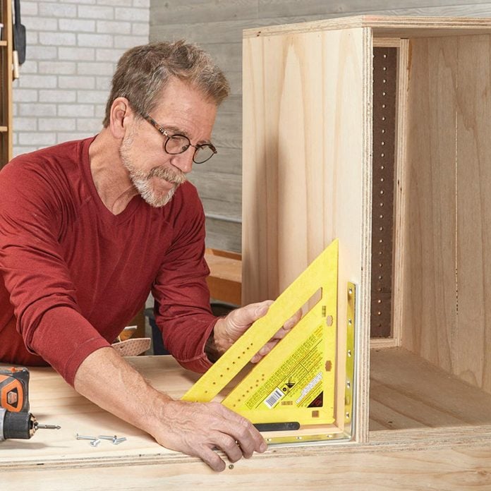 install the cabinets square