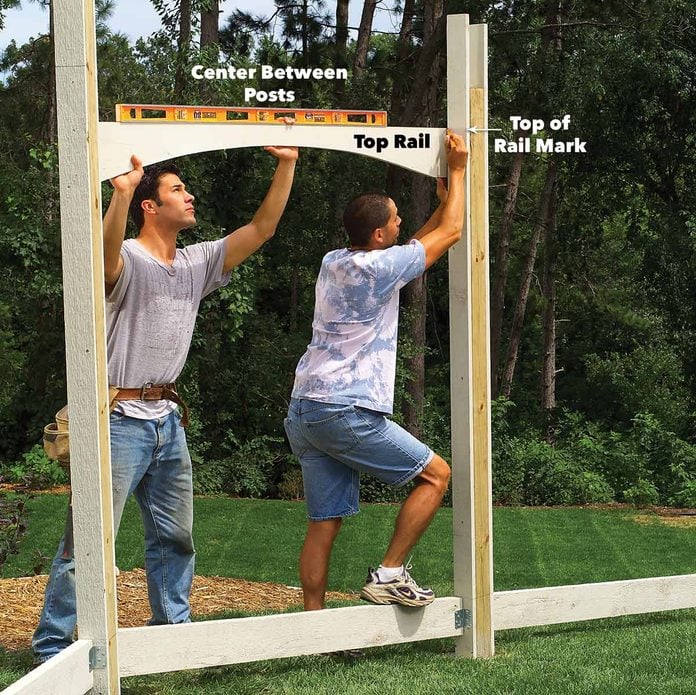 assemble privacy fence