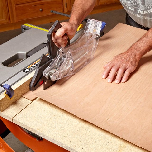 cut veneer with table saw