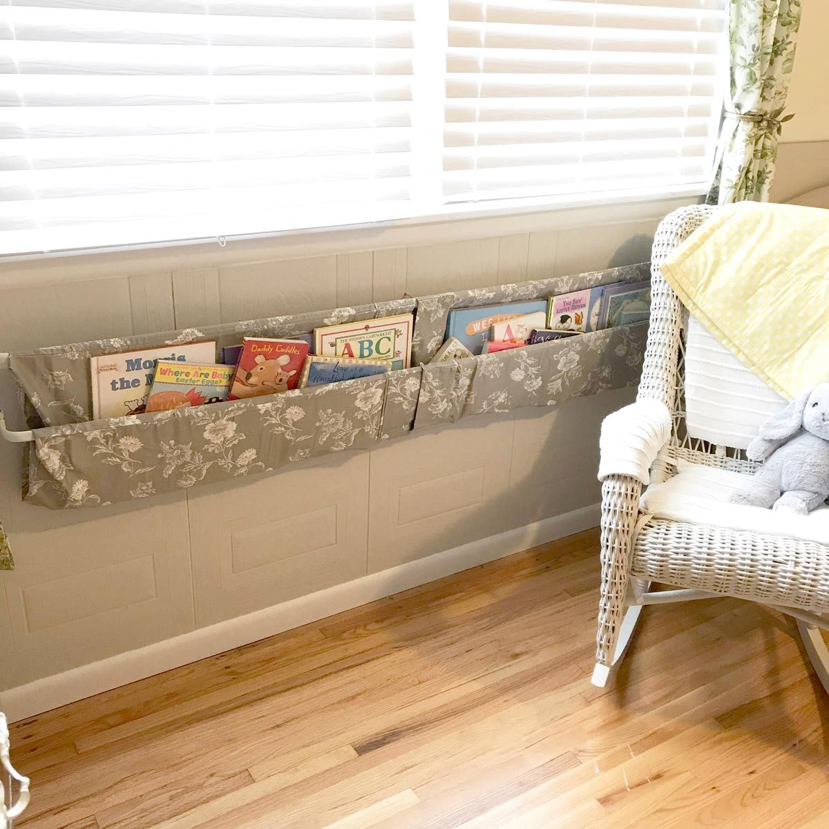 Build An Easy No Sew Hanging Sling Bookshelf In One Hour